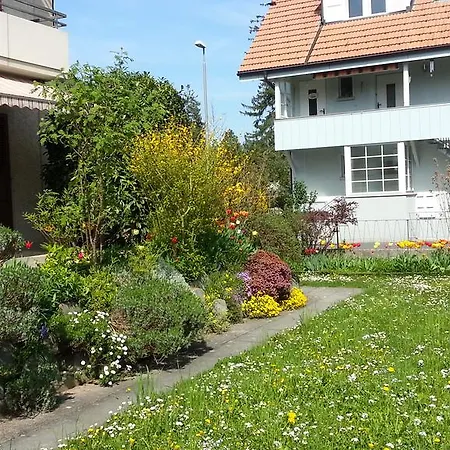 Privat bolig Mit Balkon Und Bergsicht Thun